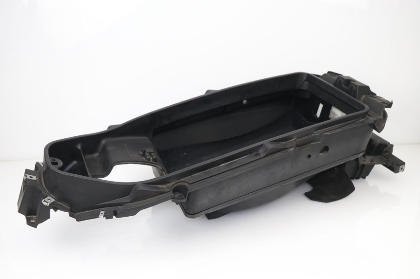 photo de UNDERSEAT STORAGE PIAGGIO X9 EVOLUTION 125 (2003 - 2007)