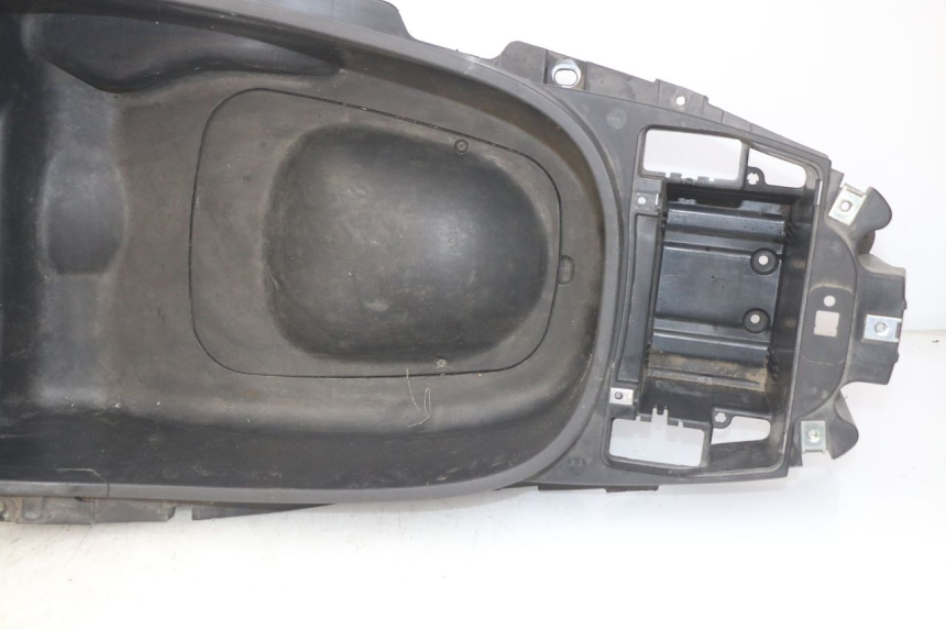 photo de SEAT STORAGE BOX PIAGGIO XEVO - X EVO 125 (2007 - 2016)