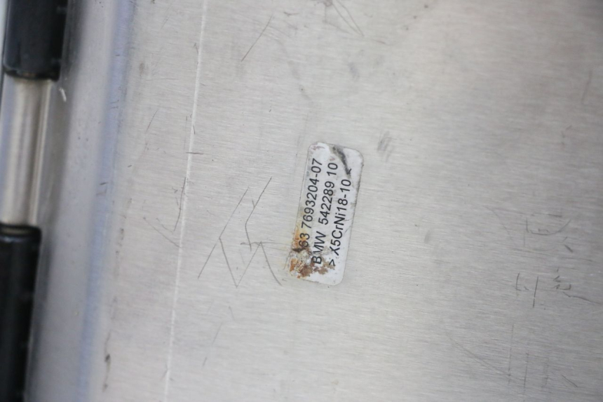 photo de UNDERSEAT STORAGE BMW R RT ABS 1200 (2010 - 2014) - Surface and material condition