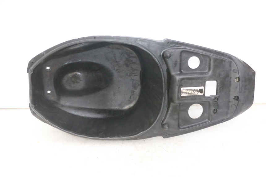 photo de UNDERSEAT STORAGE APRILIA RALLY AC 50 (1995 - 2004)
