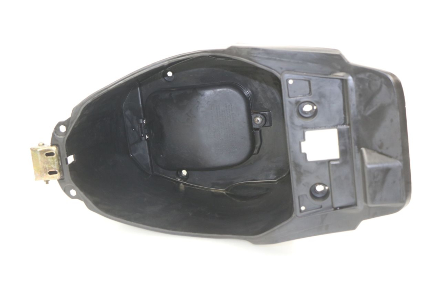 photo de UNDERSEAT STORAGE RAZZO CITY 50 (2009 - 2014)
