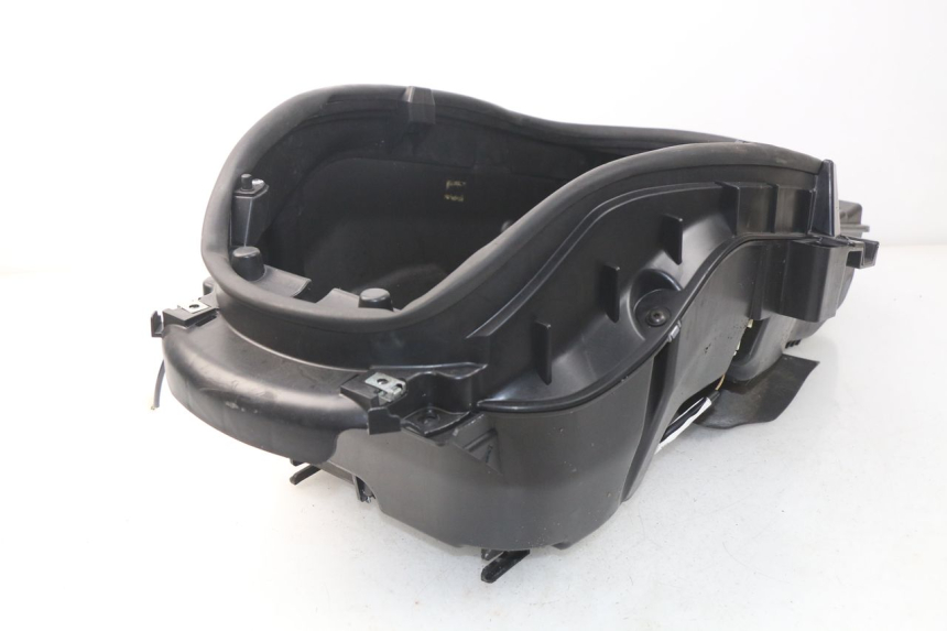 photo de UNDERSEAT STORAGE PEUGEOT SATELIS 300 (2012 - 2015)