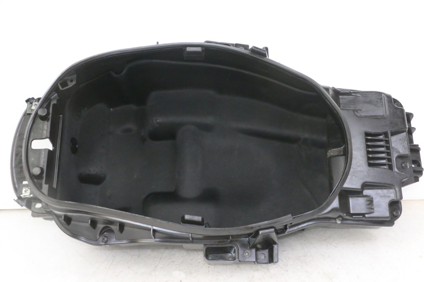 photo de UNDERSEAT STORAGE PEUGEOT SATELIS 125 (2013 - 2018)