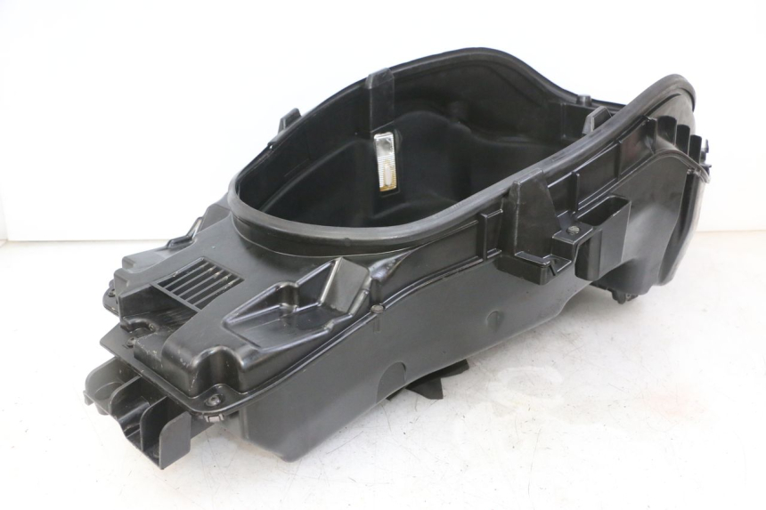 photo de UNDERSEAT STORAGE PEUGEOT SATELIS 125 (2013 - 2018)