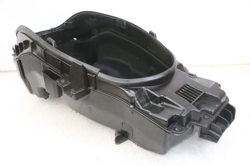 photo de UNDERSEAT STORAGE PEUGEOT SATELIS 125 (2013 - 2018)