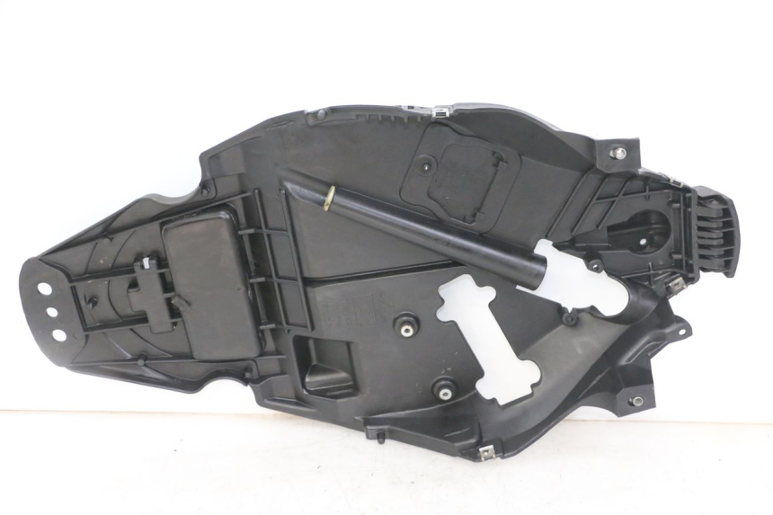 photo de UNDERSEAT STORAGE APRILIA SCARABEO GT TOURING 125 (1999 - 2005)