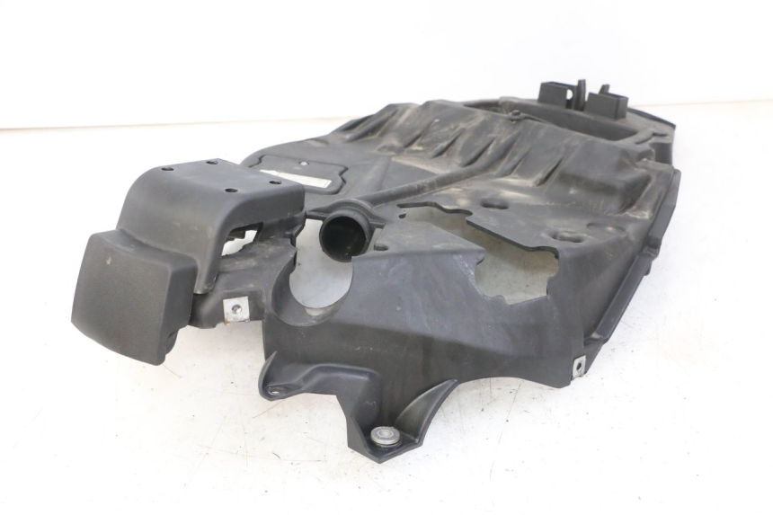 photo de UNDERSEAT STORAGE APRILIA SCARABEO GT TOURING 125 (1999 - 2005)