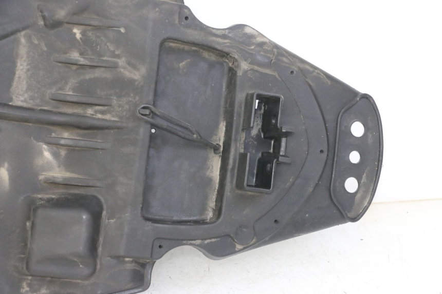 photo de UNDERSEAT STORAGE APRILIA SCARABEO GT TOURING 125 (1999 - 2005)