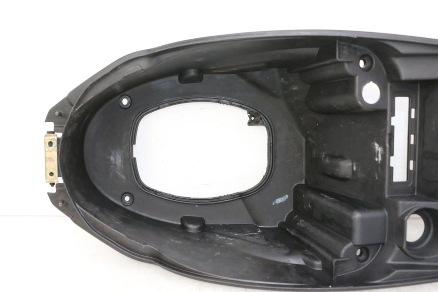 photo de UNDERSEAT STORAGE PEUGEOT STREETZONE I 2T 50 (2018 - 2020)