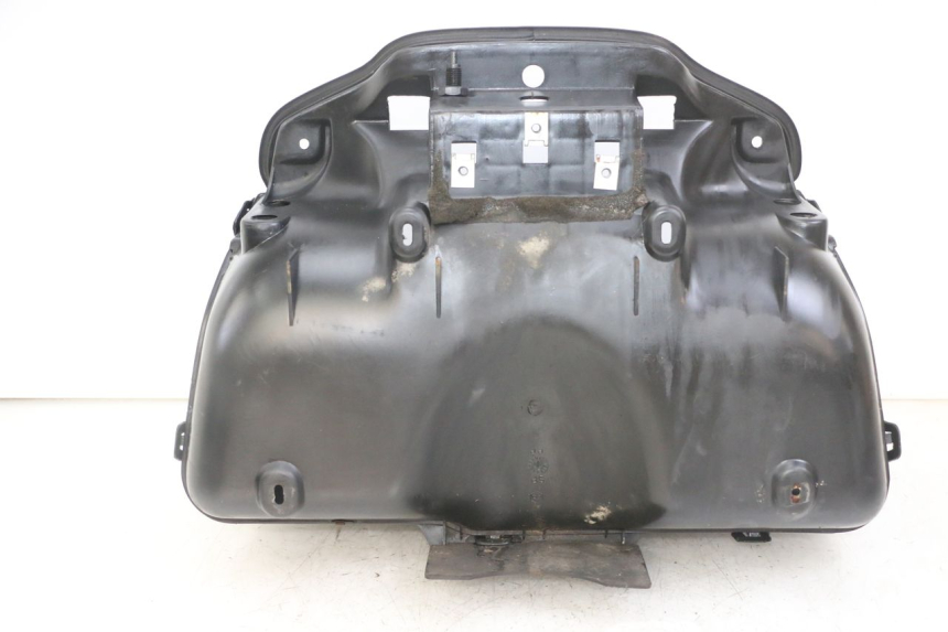 photo de UNDERSEAT STORAGE PIAGGIO SUPER LX 125 (2000 - 2003)