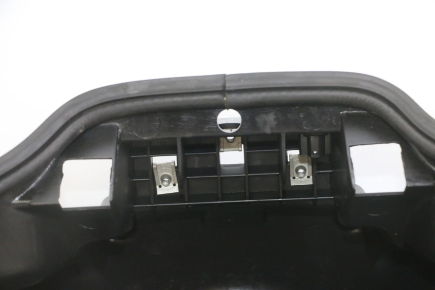 photo de UNDERSEAT STORAGE PIAGGIO SUPER LX 125 (2000 - 2003)
