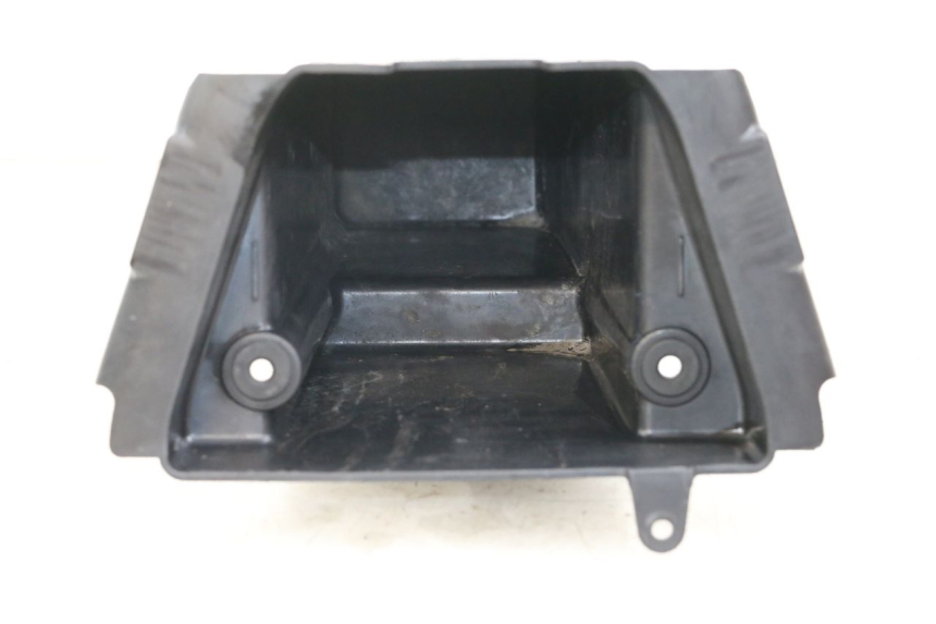 photo de UNDERSEAT STORAGE SUZUKI VL INTRUDER 125 (2004 - 2007)