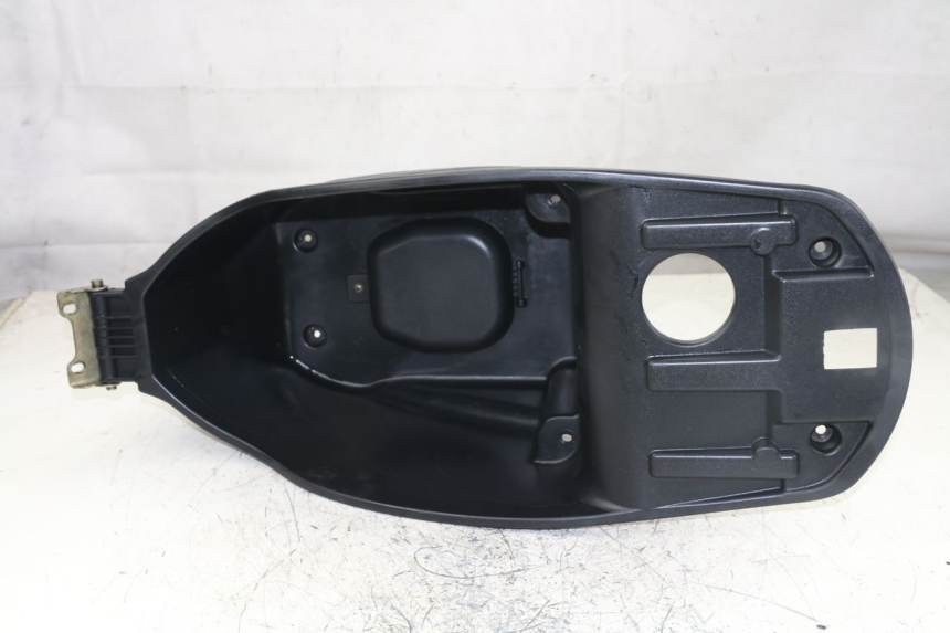 photo de UNDERSEAT STORAGE TNT MOTOR OTTO 2T 50 (2012 - 2018)