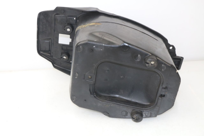 photo de UNDERSEAT STORAGE TNT MOTOR ROMA 10' 2T 50 (2011 - 2018)