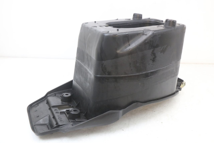 photo de UNDERSEAT STORAGE TNT MOTOR ROMA 10' 2T 50 (2011 - 2018)