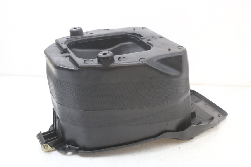 photo de UNDERSEAT STORAGE TNT MOTOR ROMA 10' 2T 50 (2011 - 2018)