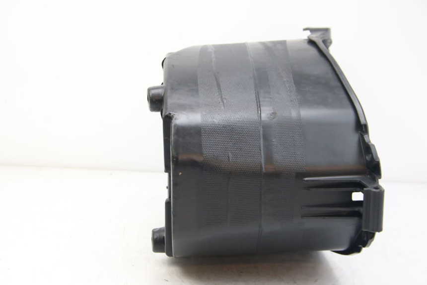 photo de SEAT STORAGE BOX TNT MOTOR ROMA 10' 4T 50 (2019 - 2022)