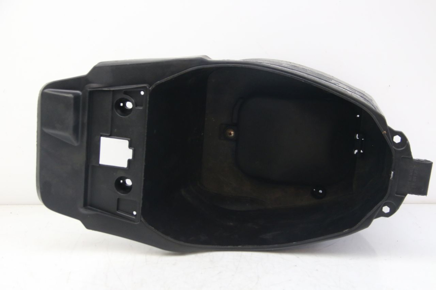 photo de SEAT STORAGE BOX TNT MOTOR ROMA 10' 4T 50 (2019 - 2022)