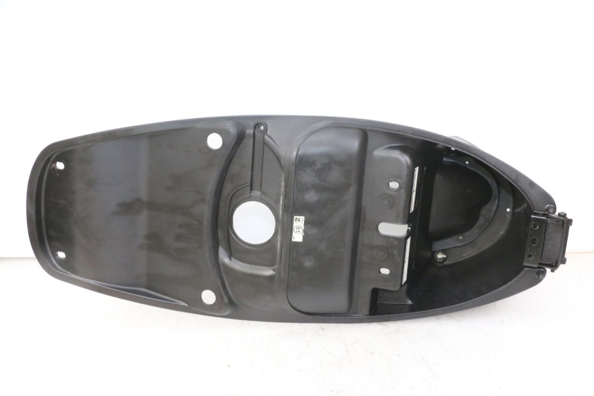 photo de UNDERSEAT STORAGE PEUGEOT TWEET PRO CARGO 50 (2018 - 2020)