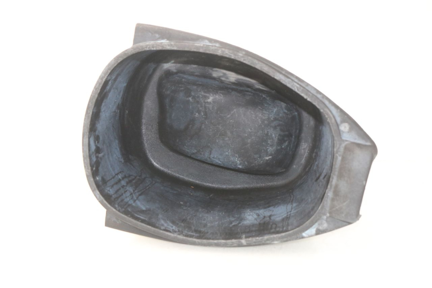 photo de UNDERSEAT STORAGE PIAGGIO VESPA LX IE 125 (2010 - 2012)
