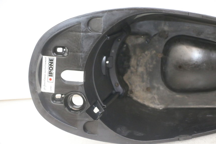 photo de SEAT STORAGE BOX PEUGEOT VIVACITY NEW 2T 50 (2008 - 2017)