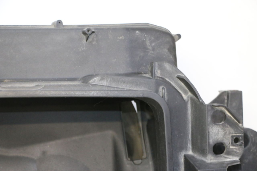 photo de UNDERSEAT STORAGE PIAGGIO X9 EVOLUTION 125 (2003 - 2007)