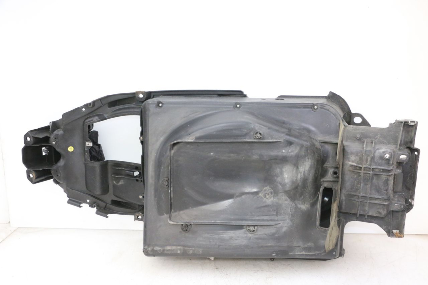 photo de UNDERSEAT STORAGE PIAGGIO X9 EVOLUTION 125 (2003 - 2007)