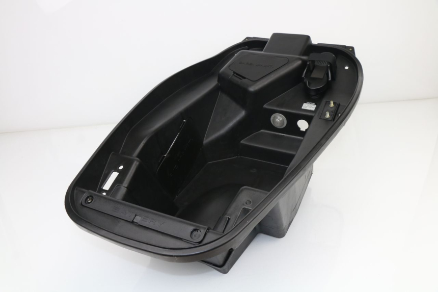 photo de UNDERSEAT STORAGE KYMCO XCITING 500 (2004 - 2006)