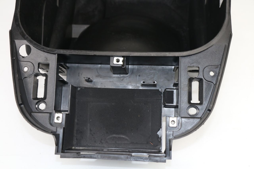 photo de UNDERSEAT STORAGE YAMAHA XP T-MAX TMAX 500 (2004 - 2007)