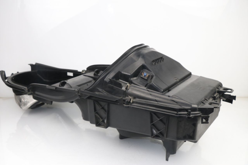 photo de UNDERSEAT STORAGE YAMAHA YP MAJESTY 400 (2004 - 2008)