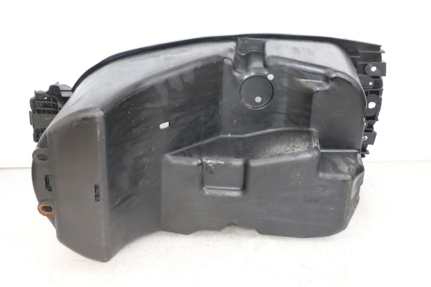 photo de UNDERSEAT STORAGE YAMAHA YP MAJESTY 125 (2002 - 2006)