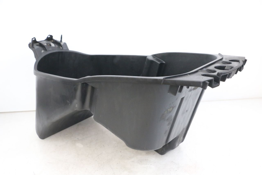 photo de UNDERSEAT STORAGE YAMAHA YP MAJESTY 125 (2002 - 2006)