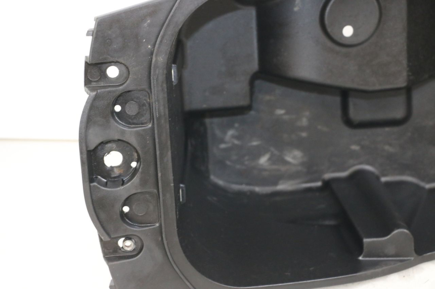 photo de UNDERSEAT STORAGE YAMAHA YP MAJESTY 125 (2002 - 2006)