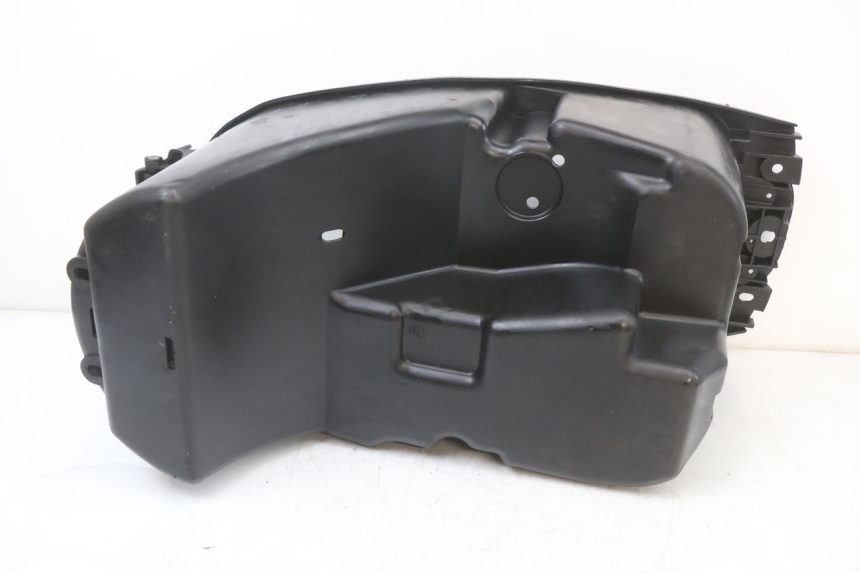 photo de UNDERSEAT STORAGE YAMAHA YP MAJESTY 125 (2002 - 2006)