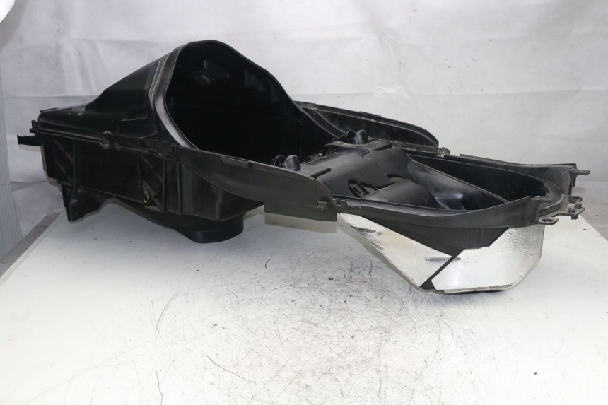 photo de UNDERSEAT STORAGE YAMAHA YP MAJESTY ABS 400 (2007 - 2009)