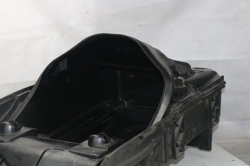 photo de UNDERSEAT STORAGE YAMAHA YP MAJESTY ABS 400 (2007 - 2009)