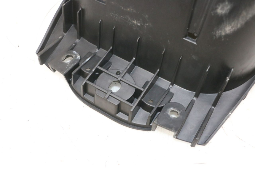 photo de UNDERSEAT STORAGE YAMAHA YP MAJESTY 125 (2002 - 2006) - Zoom on usage condition