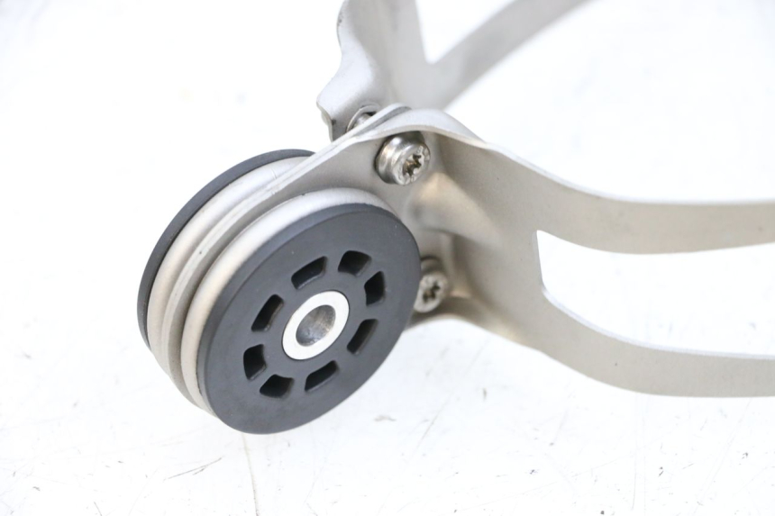 photo de EXHAUST CLAMP BMW R GS 1250 (2021 - 2024) - Fixing points details