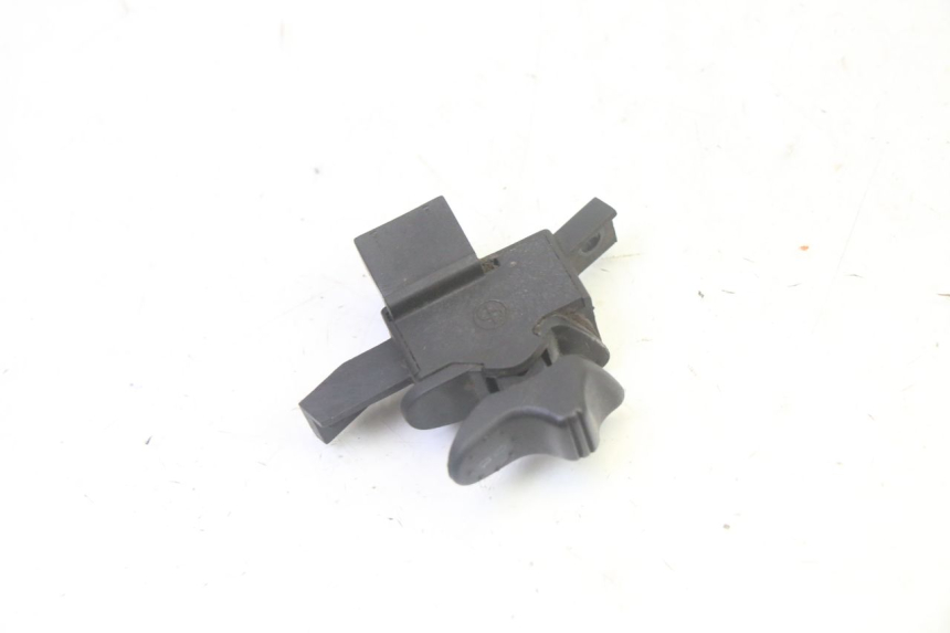 photo de TURN SIGNAL SWITCH SUZUKI BURGMAN 125 (2007 - 2014)