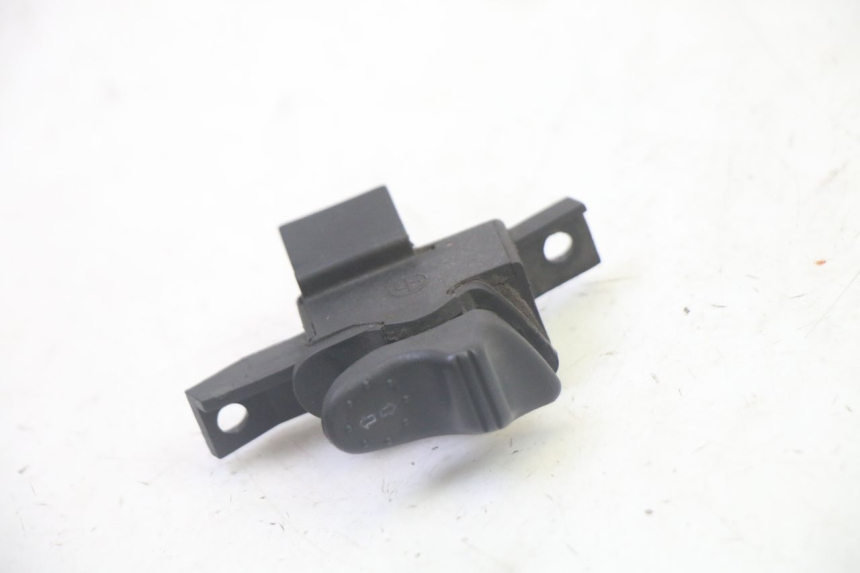 photo de TURN SIGNAL SWITCH SUZUKI BURGMAN 125 (2007 - 2014)