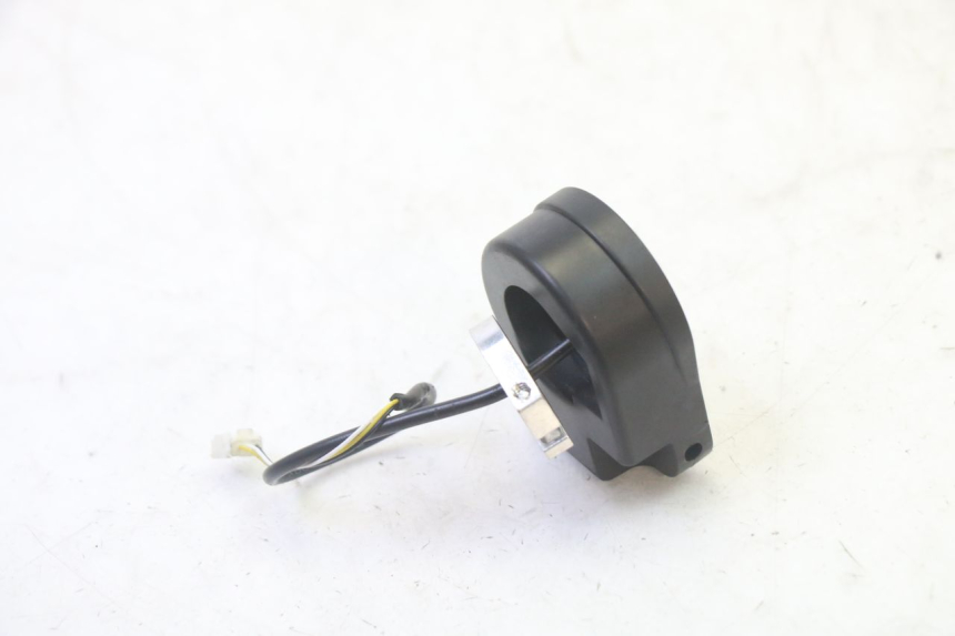 photo de TURN SIGNAL SWITCH SEGWAY NINEBOT F65I 1