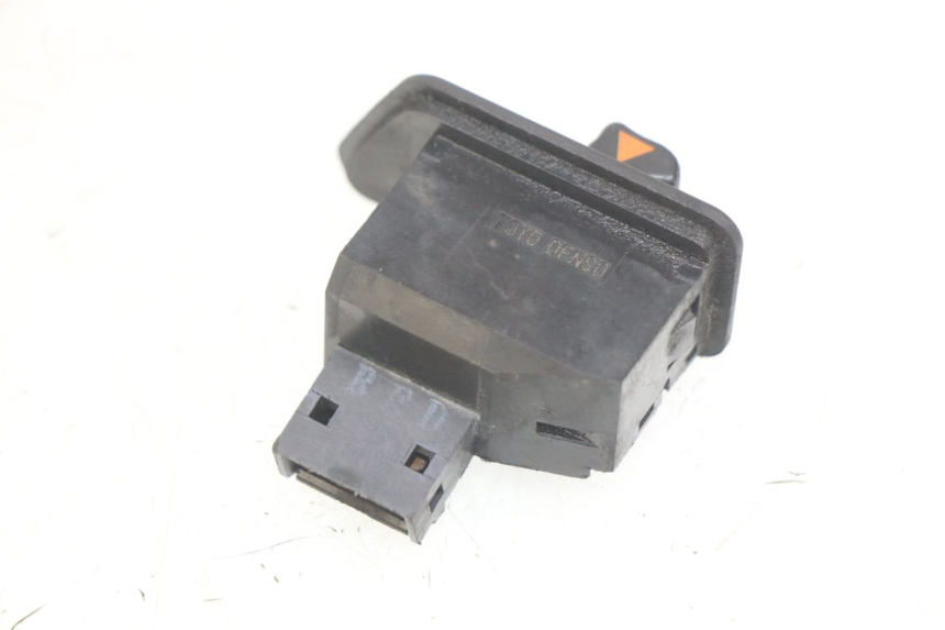 photo de TURN SIGNAL SWITCH HONDA FES PANTHEON 2T 125 (1998 - 2002)