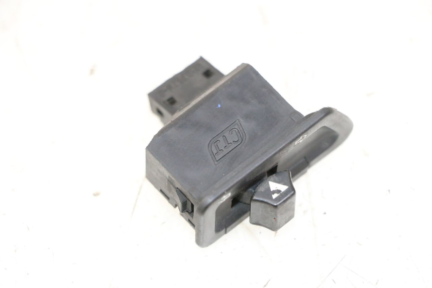 photo de TURN SIGNAL SWITCH SYM FIDDLE 2 50 (2008 - 2013)