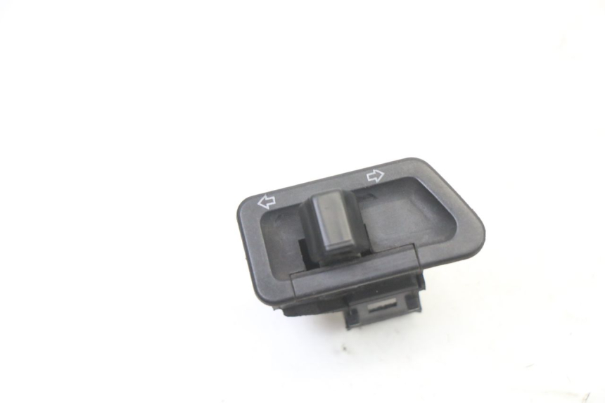 photo de TURN SIGNAL SWITCH SYM FIDDLE 2 S 125 (2012 - 2014)
