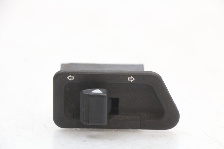 photo de TURN SIGNAL SWITCH HONDA NHX LEAD 110 (2008 - 2010)