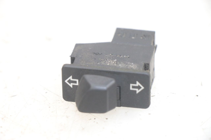 photo de TURN SIGNAL SWITCH HONDA PCX (JF28) 125 (2009 - 2011)