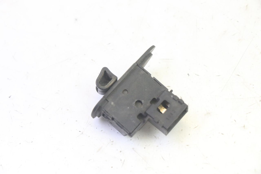 photo de TURN SIGNAL SWITCH PIAGGIO MP3 RL 250 (2007 - 2010) - Zoom on usage condition