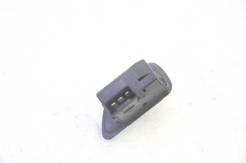 photo de TURN SIGNAL SWITCH PIAGGIO MP3 500 (2016 - 2018) - Alternative perspective