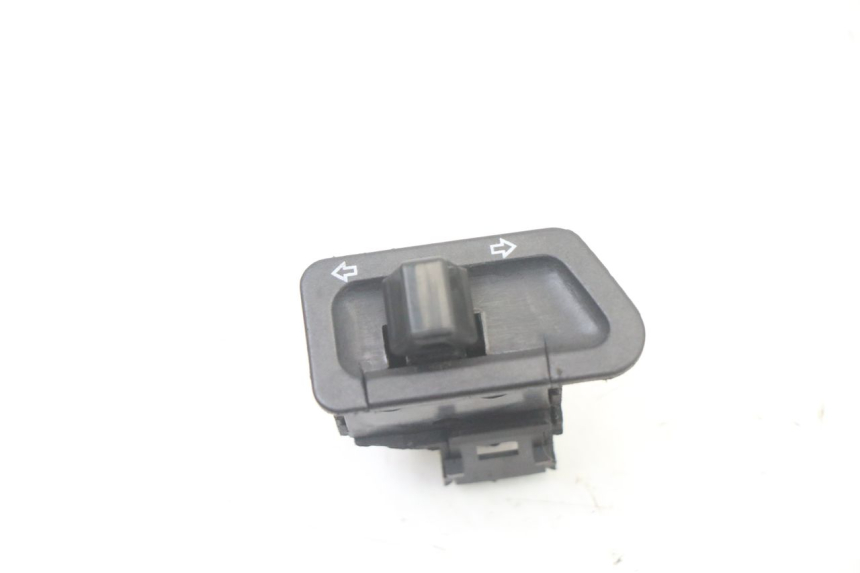 photo de TURN SIGNAL SWITCH SYM ORBIT III 3 4T 50 (2021 - 2025)