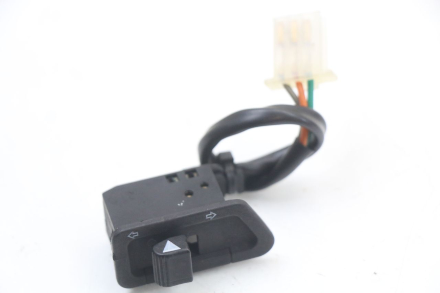 photo de TURN SIGNAL SWITCH MBK OVETTO ONE 2T 50 (2013 - 2017)